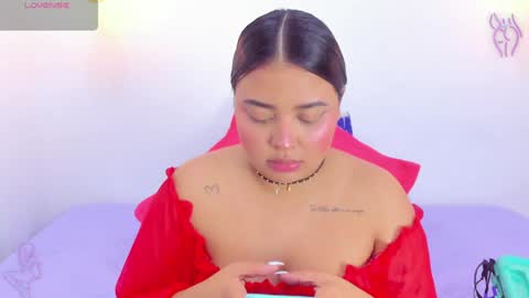 Snapshot of emily_cooper20_ chatting on January 7, 2025, 4:50 am Emily online show from January 7, 2025, 4:50 am