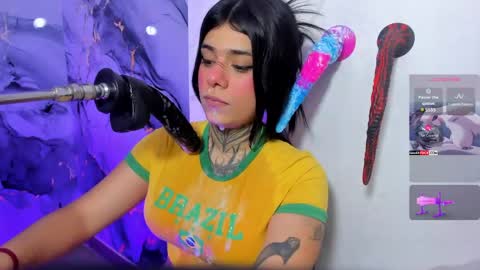 Snapshot of emily_evol chatting on April 23, 2026, 12:29 pm emily_evol online show from April 23, 2026, 12:29 pm