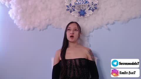 Snapshot of emily_fox7 chatting on December 18, 2024, 1:56 pm emily_fox7 online show from December 18, 2024, 1:56 pm