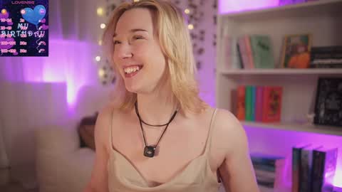 Em -  online show from January 7, 2025, 11:45 pm