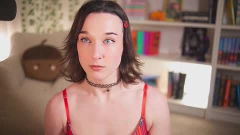 Em -  online show from March 5, 2025, 8:21 pm