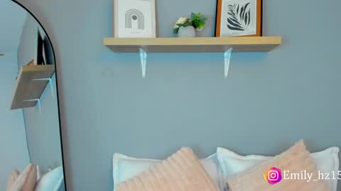 Snapshot of emily_haze chatting on January 8, 2025, 1:20 pm Emily online show from January 8, 2025, 1:20 pm