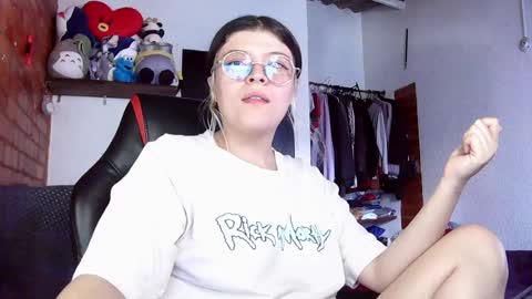 Julieta online show from February 8, 2025, 4:14 pm