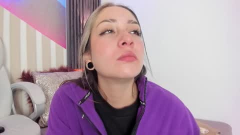 Emily online show from October 1, 2025, 1:39 pm