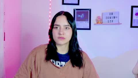 Snapshot of emily_lindey_ chatting on June 16, 2026, 6:49 am Emily Lindey online show from June 16, 2026, 6:49 am