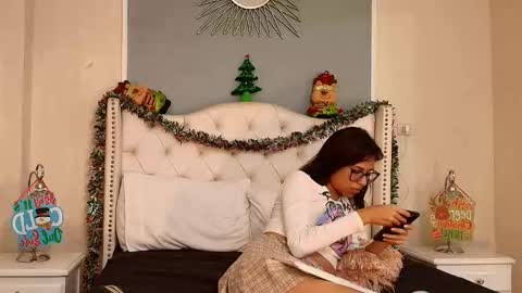 Emily online show from December 14, 2025, 1:44 am