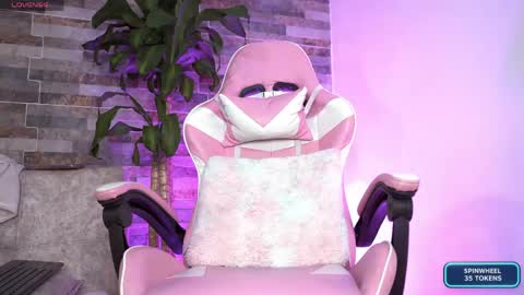 Emily online show from April 20, 2026, 12:46 am