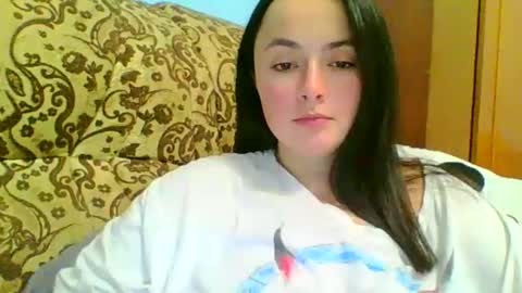 emily_morning_dew online show from January 8, 2025, 4:44 pm
