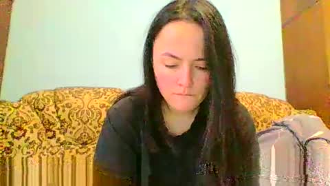 emily_morning_dew online show from January 9, 2025, 7:42 am