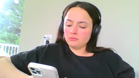 emily_morning_dew online show from January 28, 2025, 12:43 pm
