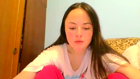 emily_morning_dew online show from February 11, 2025, 8:42 pm