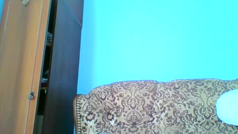 emily_morning_dew online show from February 13, 2025, 12:54 pm