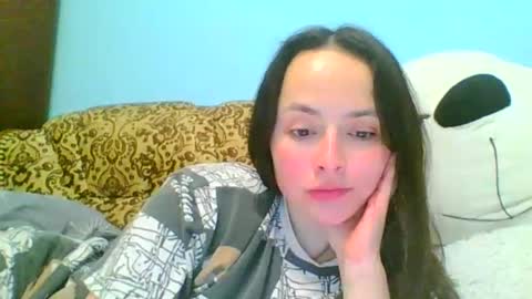 emily_morning_dew online show from February 18, 2025, 8:47 pm