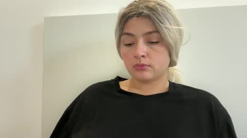 emily_morning_dew online show from October 6, 2025, 6:00 am