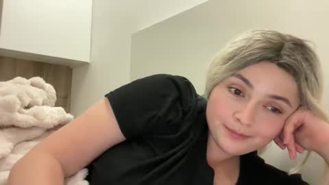 emily_morning_dew online show from October 14, 2025, 6:20 pm