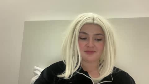 emily_morning_dew online show from February 14, 2026, 4:26 pm