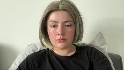 emily_morning_dew online show from June 7, 2026, 5:44 am