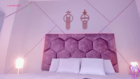 emily_nova_ online show from March 15, 2026, 11:49 am