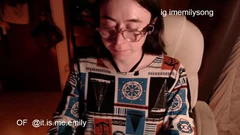 Snapshot of emily_pearl_ chatting on May 27, 2026, 1:57 am emily_pearl_ online show from May 27, 2026, 1:57 am