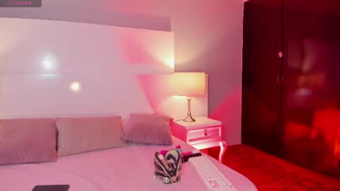 Snapshot of emily_roberts1 chatting on August 6, 2026, 12:51 pm Emily online show from August 6, 2026, 12:51 pm