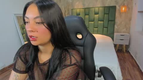 Snapshot of emily_rosee__ chatting on May 20, 2026, 7:09 pm Emily online show from May 20, 2026, 7:09 pm