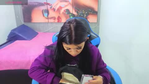 Snapshot of emily_rosse04 chatting on September 15, 2025, 12:38 pm online show from September 15, 2025, 12:38 pm