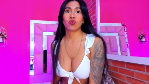 Emily online show from September 19, 2025, 11:33 am