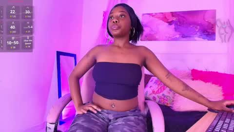 Snapshot of emily_smith21 chatting on April 6, 2026, 1:01 pm emily online show from April 6, 2026, 1:01 pm