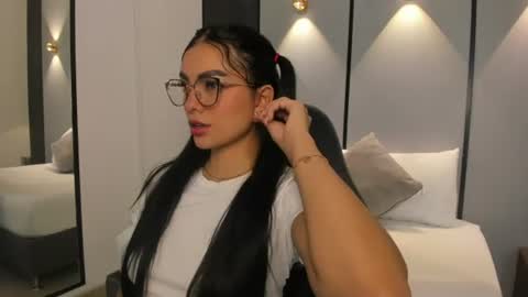 emily_tolson online show from July 3, 2026, 1:28 pm
