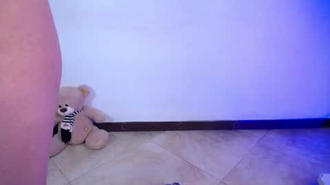 Emily Trujillo online show from November 12, 2025, 5:57 pm