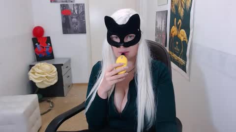 Snapshot of emily_york18 chatting on February 19, 2025, 4:22 pm Emily online show from February 19, 2025, 4:22 pm