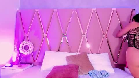 Emily online show from February 1, 2026, 12:20 am