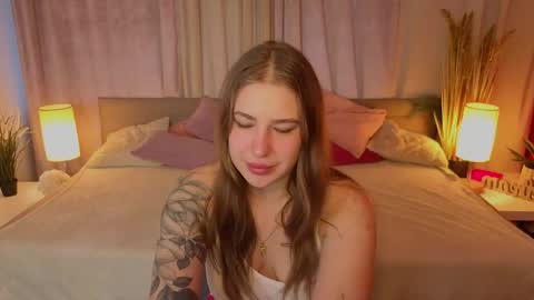 emilyblazee online show from April 22, 2026, 6:49 am