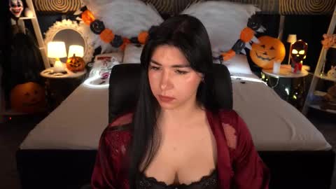 Emy online show from November 3, 2025, 7:20 am