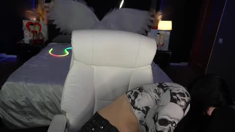 Emy online show from February 26, 2026, 7:18 am