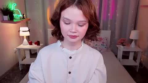 Snapshot of emilychaves chatting on June 18, 2026, 8:25 am Emilyhaves online show from June 18, 2026, 8:25 am