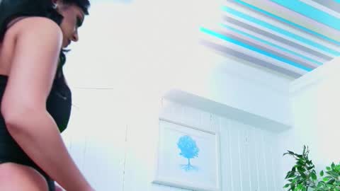 Emily online show from January 6, 2026, 8:01 pm