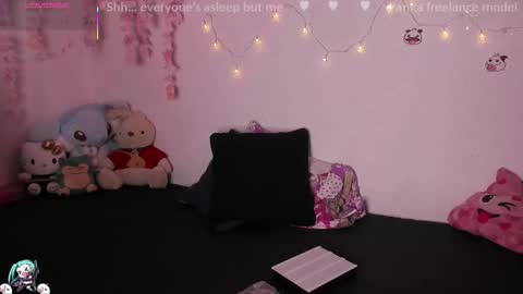 Emily online show from November 5, 2025, 2:55 am