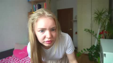 Emilyemmi online show from July 18, 2026, 7:34 am