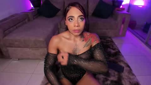 emily online show from November 6, 2025, 2:34 am