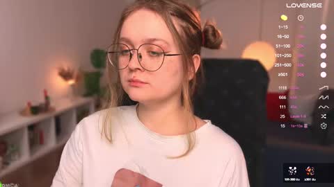 Emily  online show from March 3, 2025, 1:42 pm