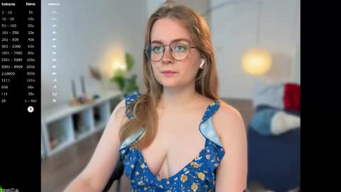 Emily  online show from October 18, 2025, 12:17 pm