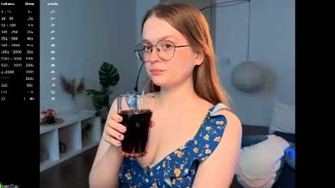 Snapshot of emilyforelsket chatting on July 17, 2026, 12:45 pm Emily online show from July 17, 2026, 12:45 pm