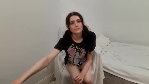 Snapshot of emilyfox5 chatting on December 2, 2025, 5:13 am emilyfox5 online show from December 2, 2025, 5:13 am