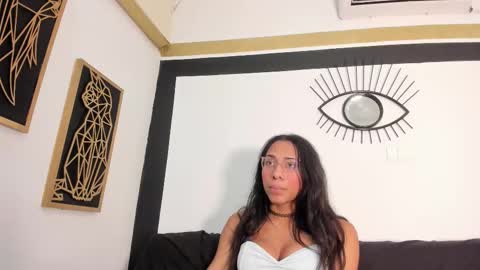 Emily online show from September 25, 2025, 11:36 am