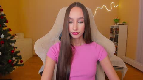 Snapshot of emilyhoston chatting on January 9, 2025, 4:17 pm Alina online show from January 9, 2025, 4:17 pm