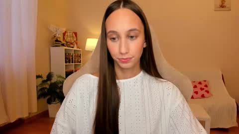 Snapshot of emilyhoston chatting on September 12, 2025, 2:17 pm Alina online show from September 12, 2025, 2:17 pm