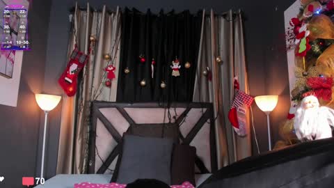 Emily Jhonson online show from January 5, 2025, 12:53 pm