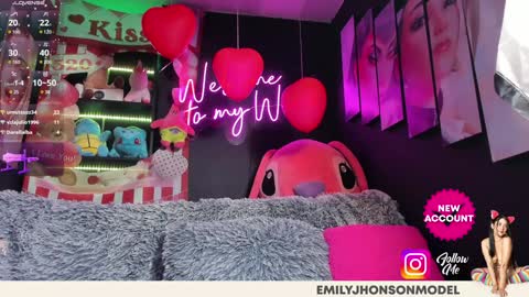 Emily Jhonson online show from February 5, 2025, 6:04 pm