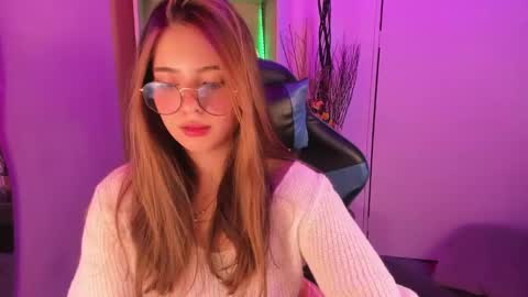 VALEEEN online show from February 14, 2025, 7:02 pm